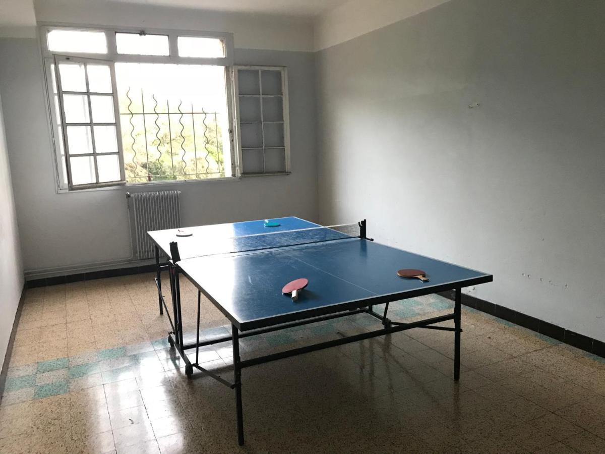 Prime Combe Hostel Fontanes  Екстериор снимка